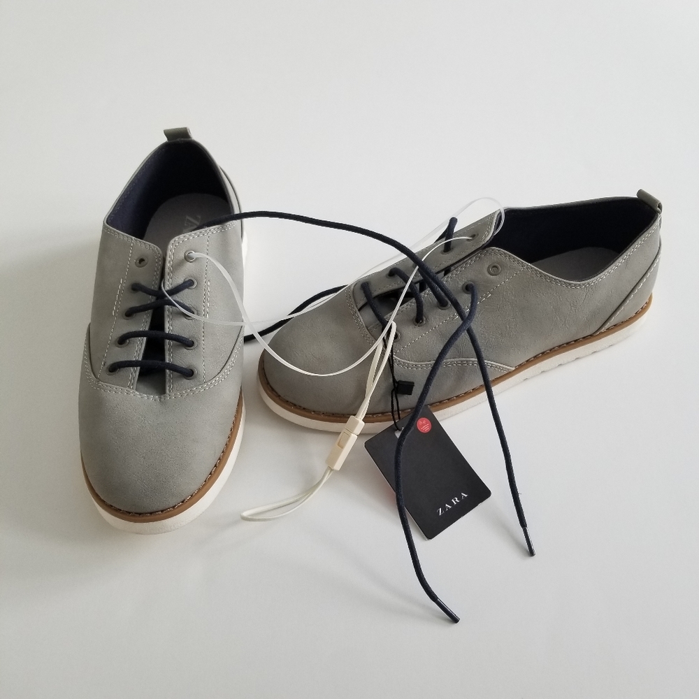 🆕️Zara Boys Grey lace up Shoes sz 36